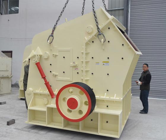 反擊式破碎機(jī)